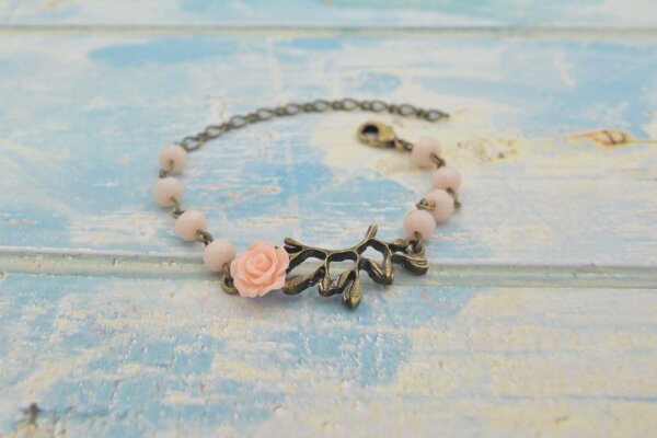 DIY: Vintage-Armband  - Vintage-Look Armband selber machen | Vintageparts.eu Blog