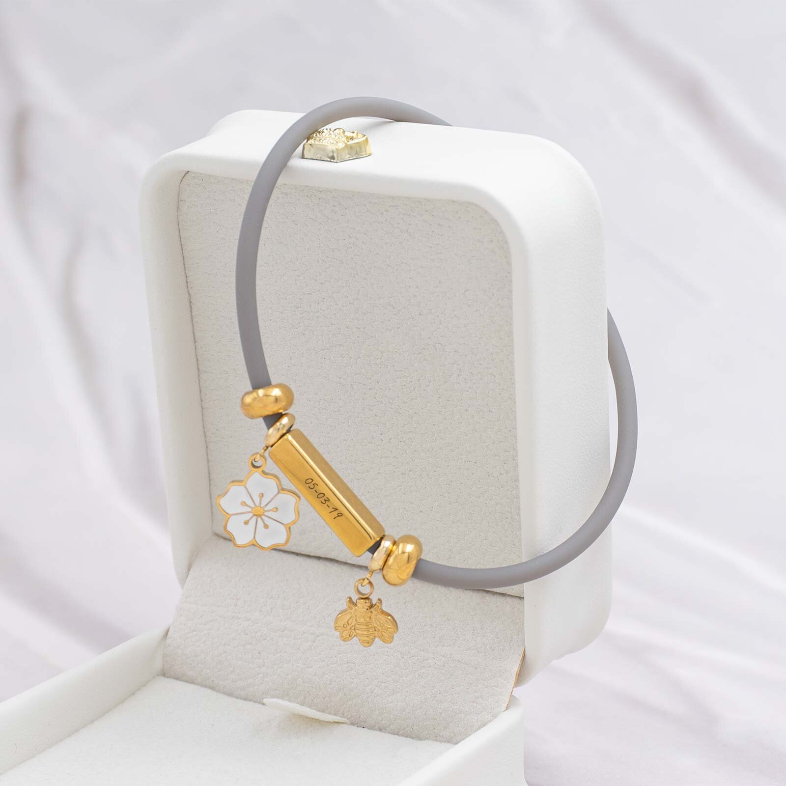 Armband mit Charm Anhänger Gold