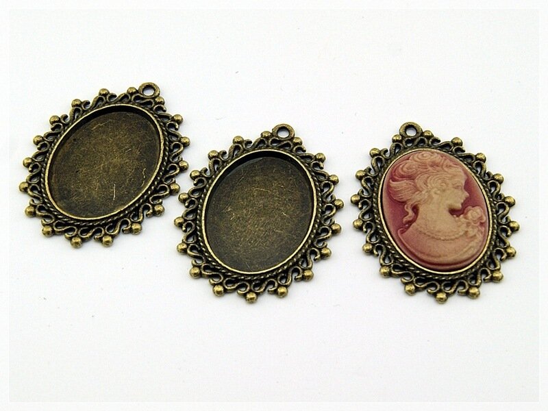 4 Fassungen in antik Bronze für 25 x 18 mm Cabochon