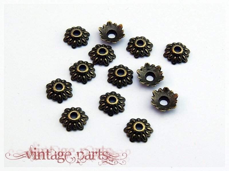 30 Perlkappen in vintage Bronze, 8 mm