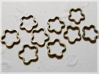 20 geschlossene Ringe in Blumenform in antik Bronze