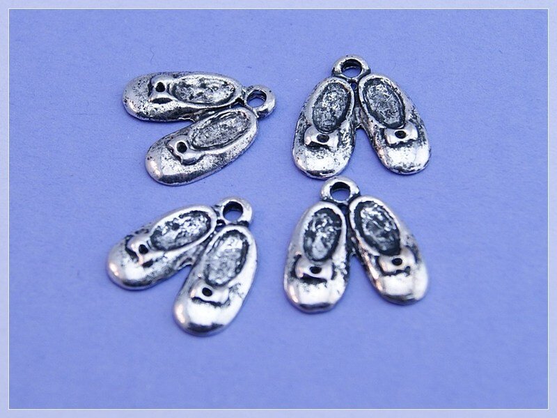 6 Anhänger "Ballerinas" in antik silberfarben