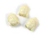 Perle als Kopf des Buddha aus synthetischer Koralle in...