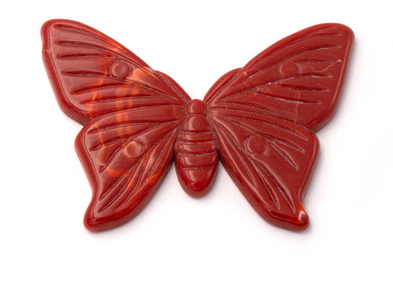 Schmetterling aus Vintage Kunststoff in rot marmoriert 7 x 5 cm