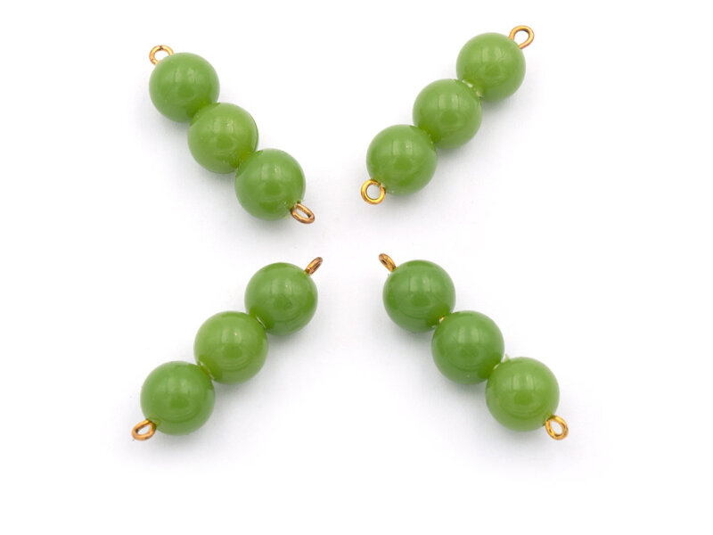 drei Perlen in olive mit Ösenstift in goldfarben im 4er Set