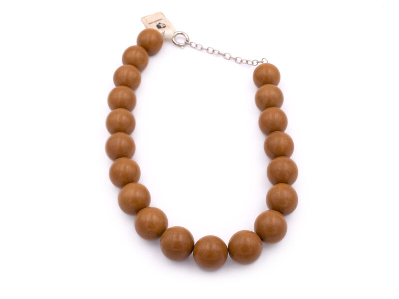 fertige Kette mit großen Perlen in Toffee 1 Stück