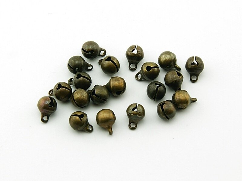 30 kleine Glöckchen aus Messing in antik Bronze