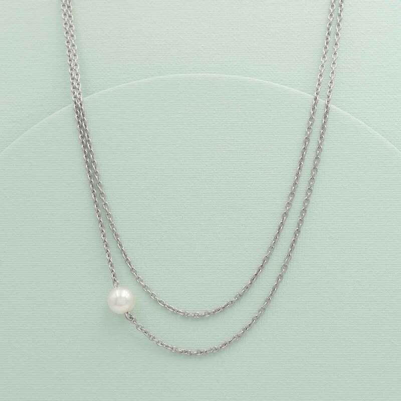 lange Gliederkette mit weißer Süßwasserzuchtperle in platinfarben 90cm