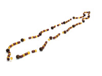 fertige Kette mit Holzperlen und Rocaillesperlen in gelb
