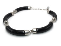 fertige Kette mit gebogenen Elementen in schwarz 40cm