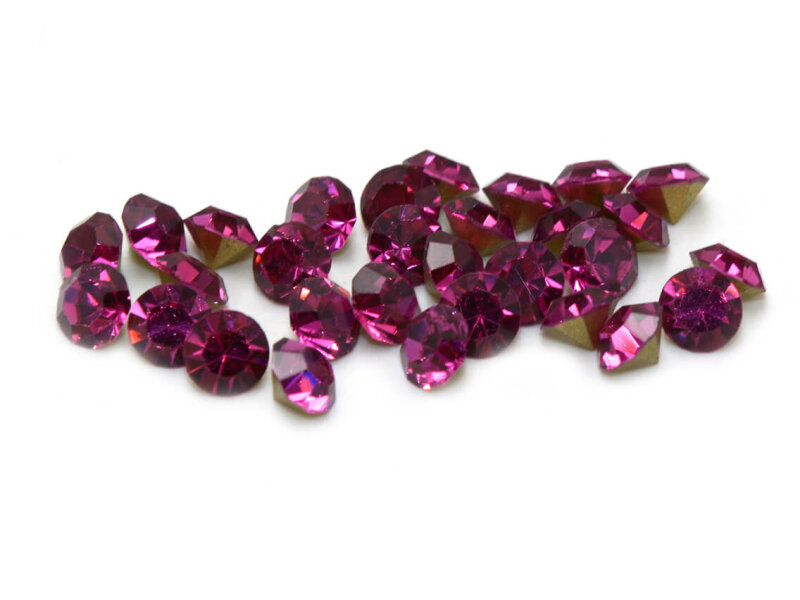 Strasssteine in fuchsia 4mm 30 Stück