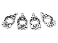 Anhänger mit Blumen in antik silberfarben mit 11 mm...