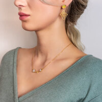 Ohrstecker Nina mit floralem Kreuzanhänger