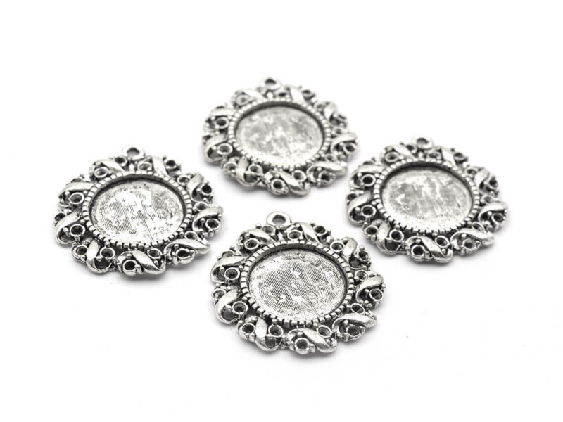 Fassungen mit Strasssteineinfassungen in antik silber für 14mm Cabochons 4 Stück