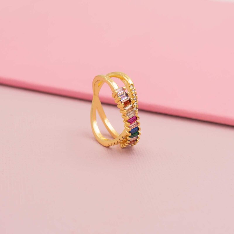 Ring Mira mit Regenbogen Zirkonia in goldfarben