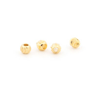 Vier goldfarbene Zwischenperlen in Rondellform, 3 mm, mit...