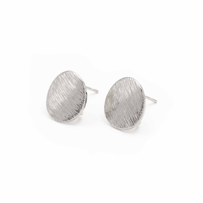 runde Ohrstecker mit zart strukturierter Oberfläche und Platinbeschichtung 2 Stück