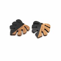 Anhänger aus Holz und Resin als Monstera Blatt in...