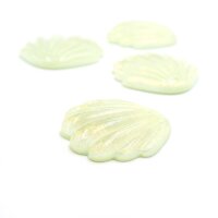 Cabochon Muschel aus Resin in mint mit Glitzer 4 Stück