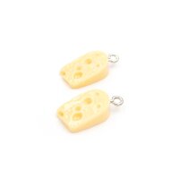 Anhänger als Käse aus Resin in gelb 2 Stück