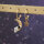 Astronaut liegend auf goldfarbener Mondsichel 2 Stück