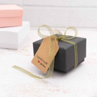Etiketten mit Aufschrift "Handmade with love"...