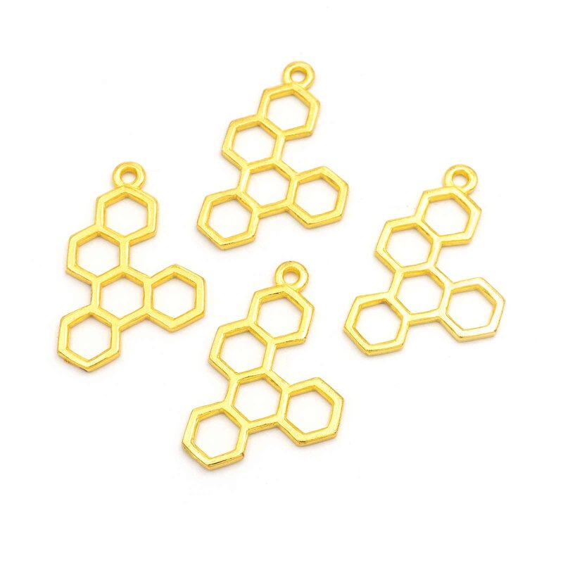 Anhänger als Honigwabe in goldfarben 30x18mm 4 Stück