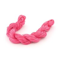 Bund pinke Nylonkordel, locker zu einem Strang verdreht...