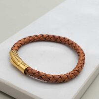 Armband aus hellbraunem geflochtenem Lederband mit...
