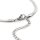 Nahaufnahme des Verschlusses am platinfarbenen Schlangenarmband aus 304 Edelstahl: Karabiner an der Endkappe, gegenüber die Verlängerungskette aus kleinen Gliedern, dahinter die flache, geschuppte Kettenstruktur