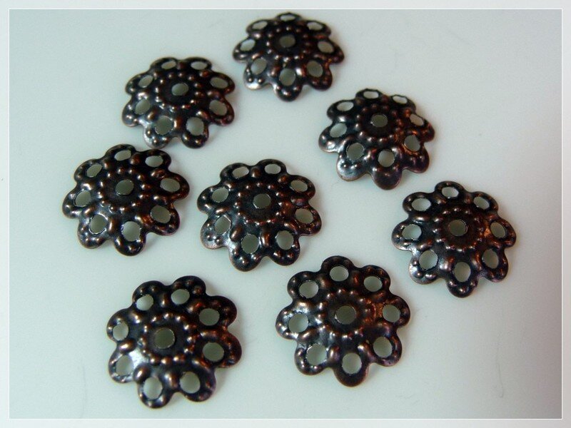 40 blumendesign Perlkappen in vintage Kupfer, 10 mm
