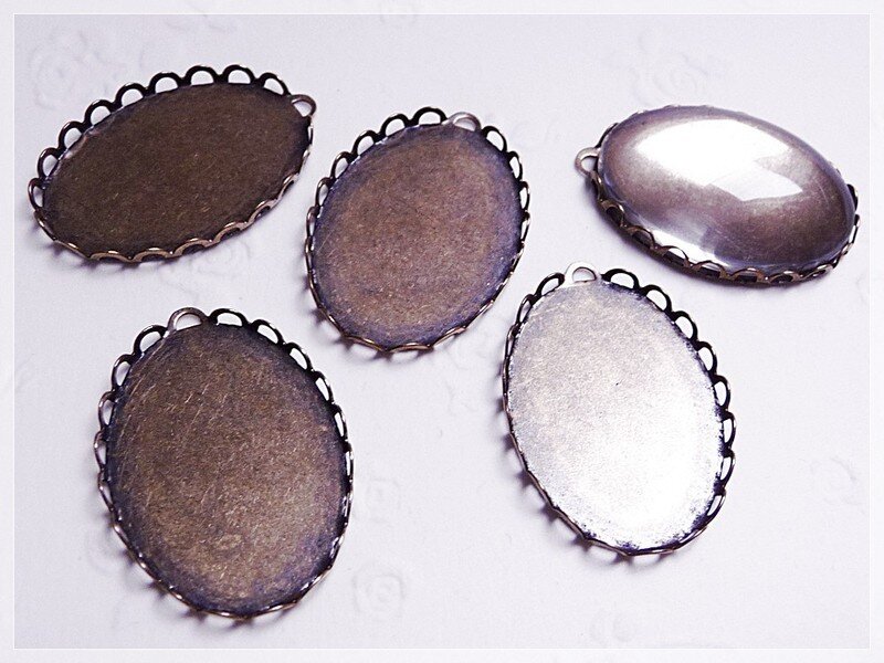 5 Fassungen in antik bronze für 25 x 18 mm Cabochons