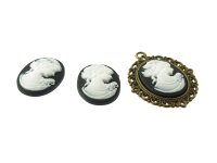 3 Kameen in schwarz weiß, Gemme  25 x 18 mm
