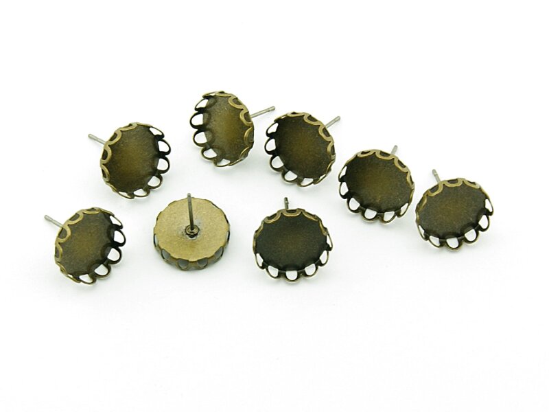 10 Ohrstecker in antik Bronze für 12 mm Cabochon