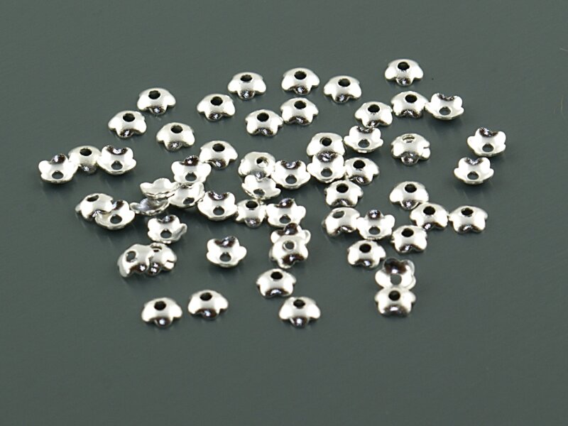 50 kleine Perlkappen in silberfarben, 4 mm