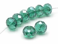 8 Glasschliffperle 12 mm smaragd