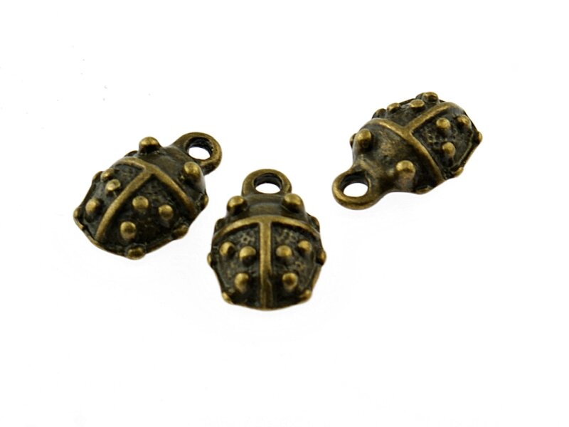 10 kleine Marienkäfer als Anhänger in antik Bronze