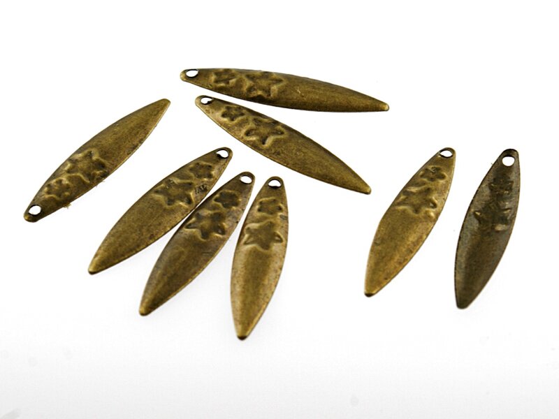 40 leichte, zarte Anhänger mit Sternen in antik Bronze, 23 mm