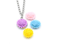 8 Blumen Cabochons als Set in rosa, lila, blau und gelb 13mm