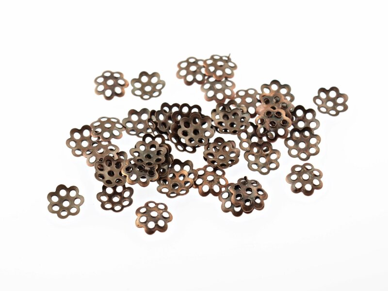 100 kleine, filigrane Blümchenperlkappen in antik Kupfer, 6 mm