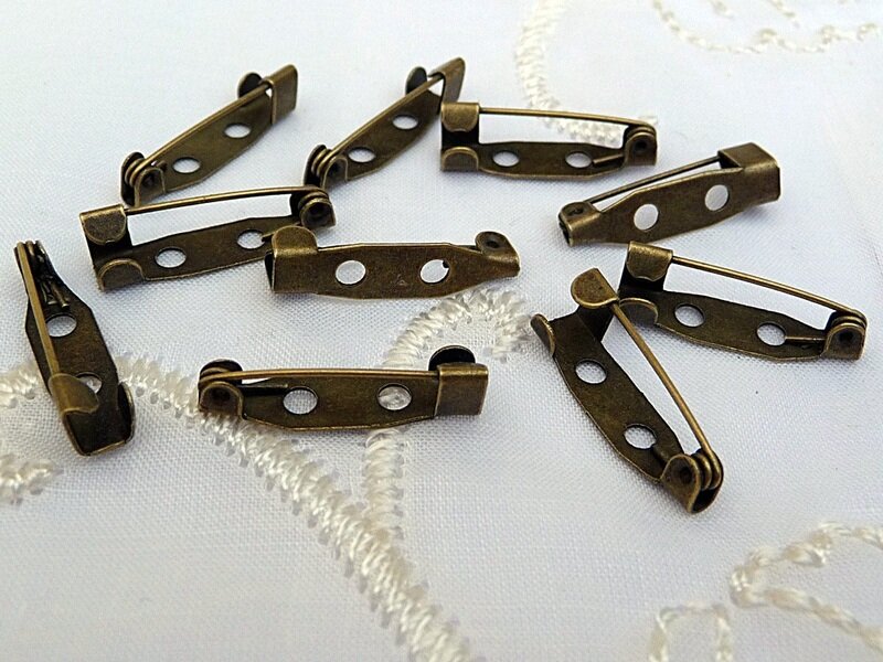 10 Broschennadeln in Bronze 20 mm