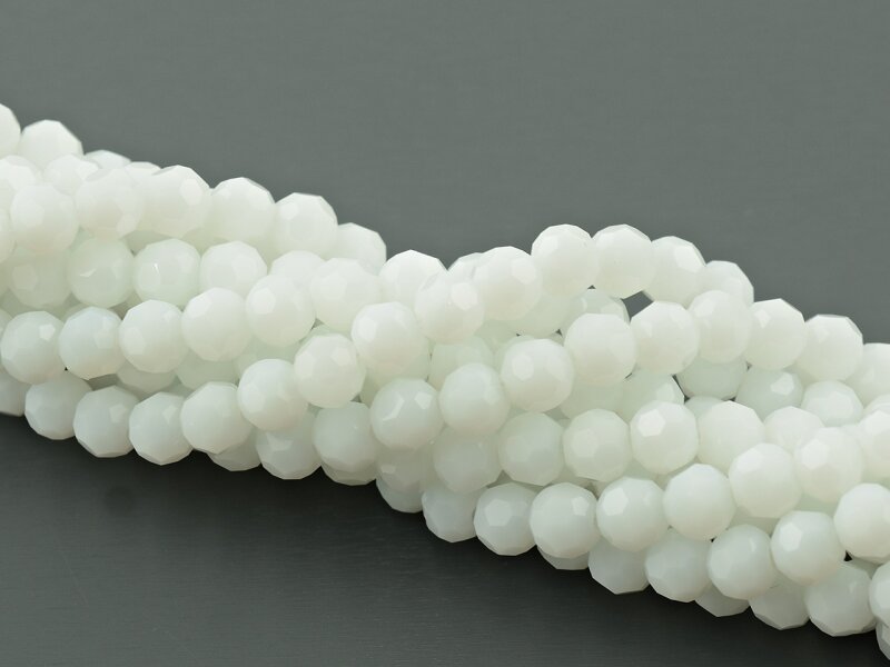 30 Glasschliffperlen in weiß, 4 mm