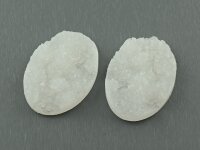 2 stark funkelnde Cabochons in weiß 25 x 18 mm