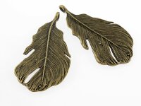 2 große Federn in antik bronze