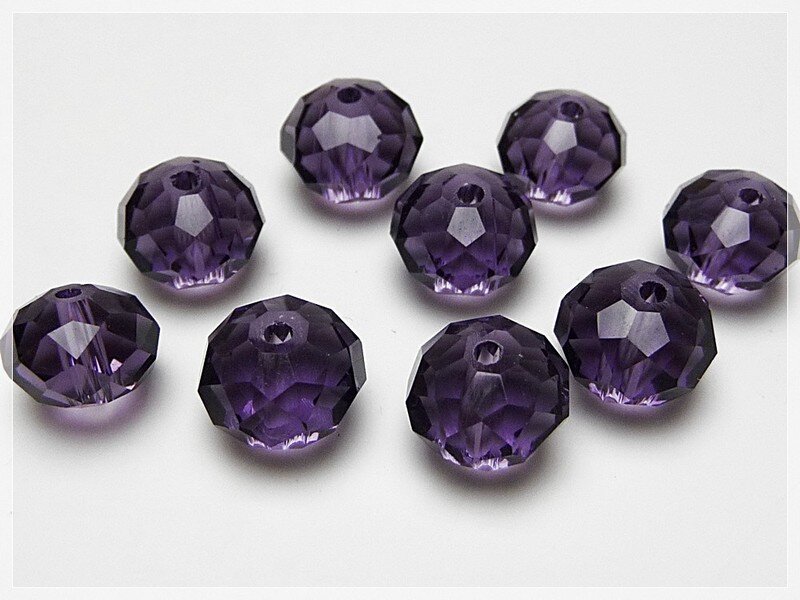 10 Glasschliffperlen 10 mm in violett