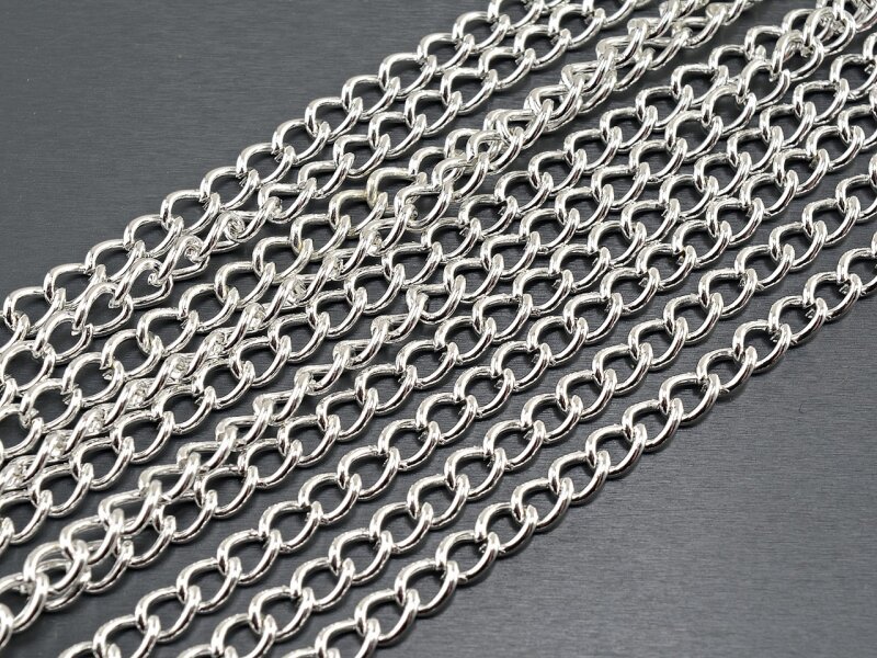 10 m einfach gedrehte Gliederkette in silberfarben, 3,5 x 4,5 mm