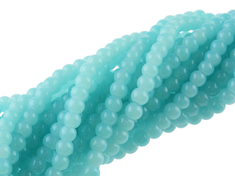 100 kleine Glasperlen in aquamarin 4mm
