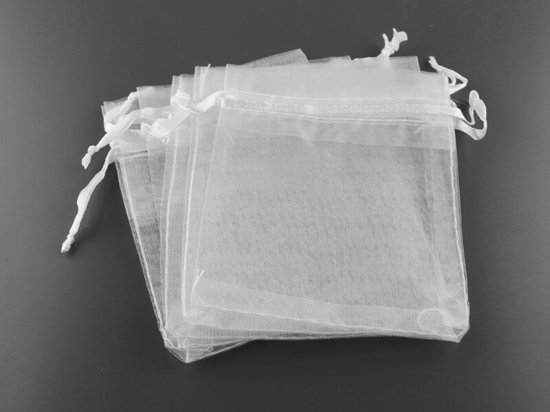 10 Organzasäckchen in weiß, 8 x 10 cm