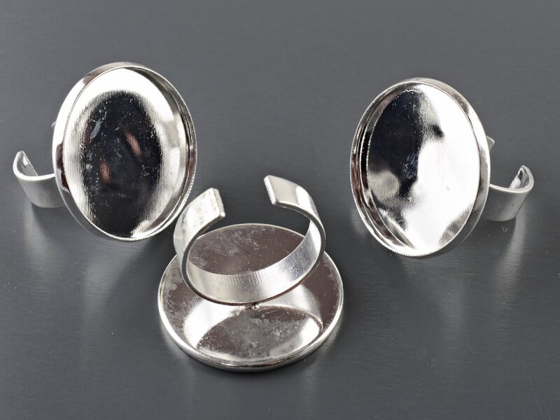 2 schlichte Ringrohlinge  in silberfarben für 23 mm Cabochons